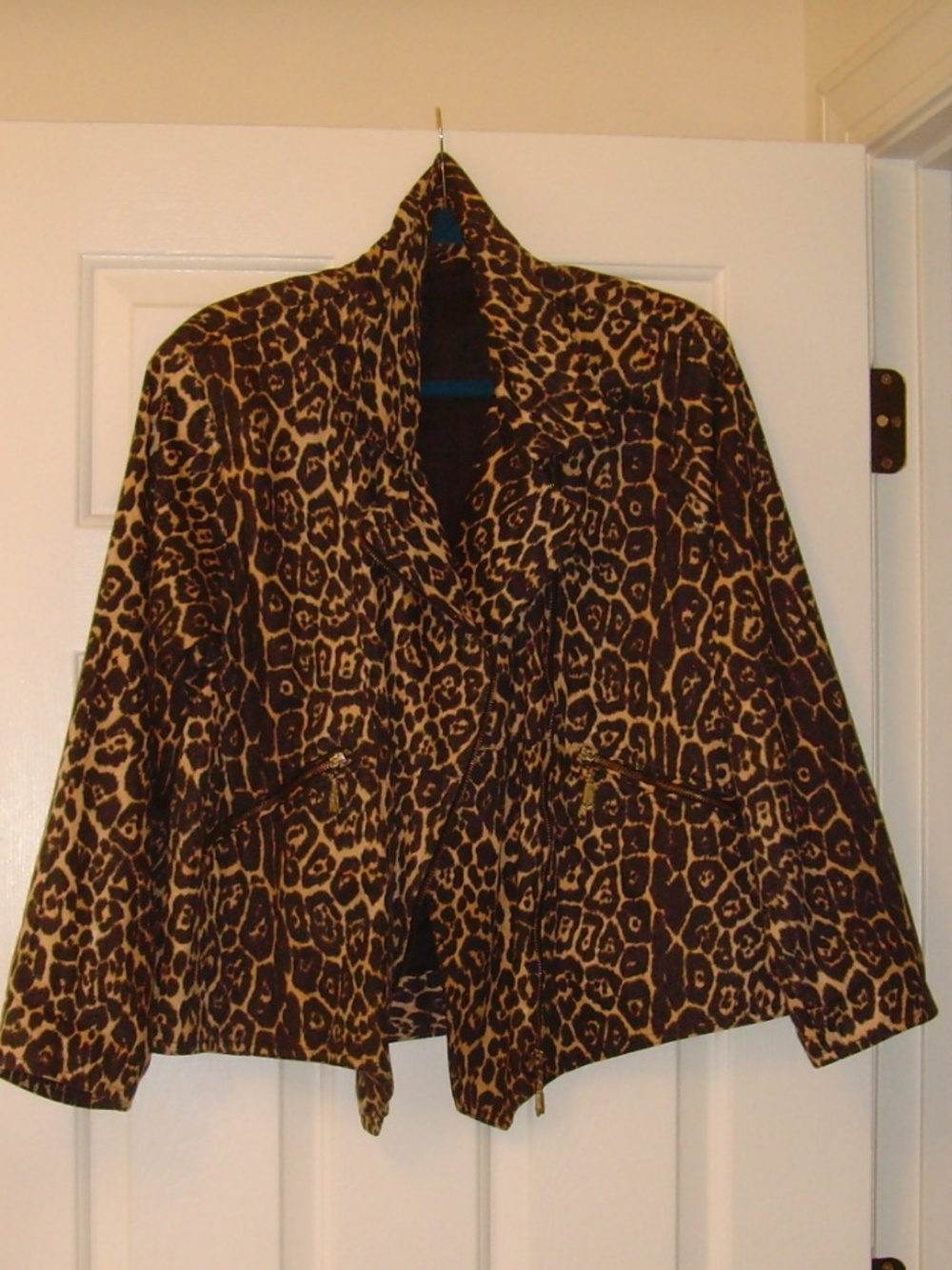 LEOPARD PRINT Jacket - L-XL